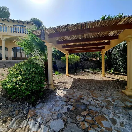 вилла с видом на море в Tatil Evi Benissa